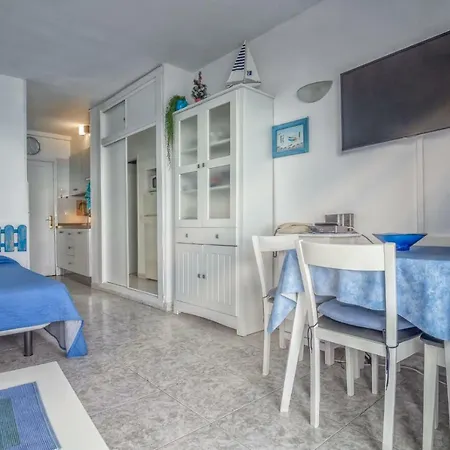 Comodoro Estudio Vista Mar Explotaciones Ravel ארונה