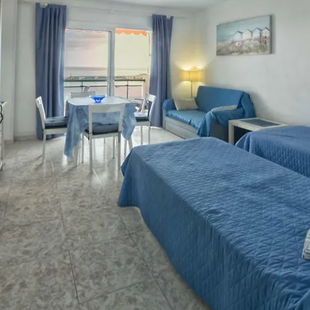Comodoro Estudio Vista Mar Explotaciones Ravel דירה *
